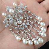 #17 Pearls brooch