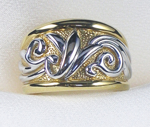 #60 -14K gold ring